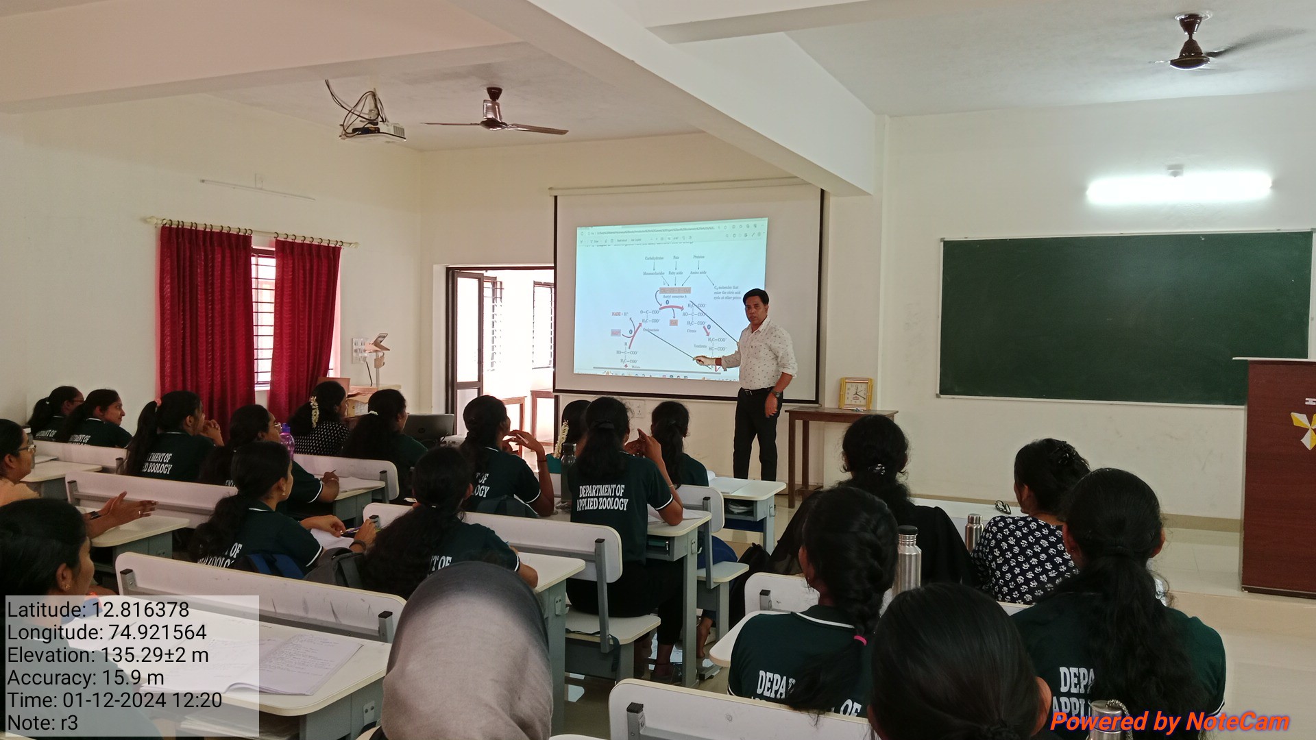 21.Applied_Zoology_Class_Room_2_