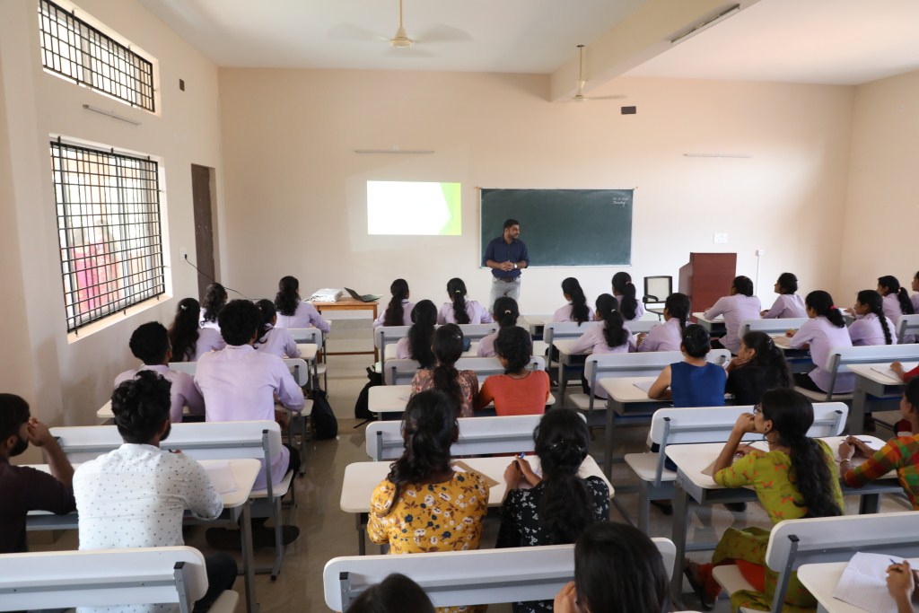 42.FSN_Lecture_Complex_Class_Room_-13