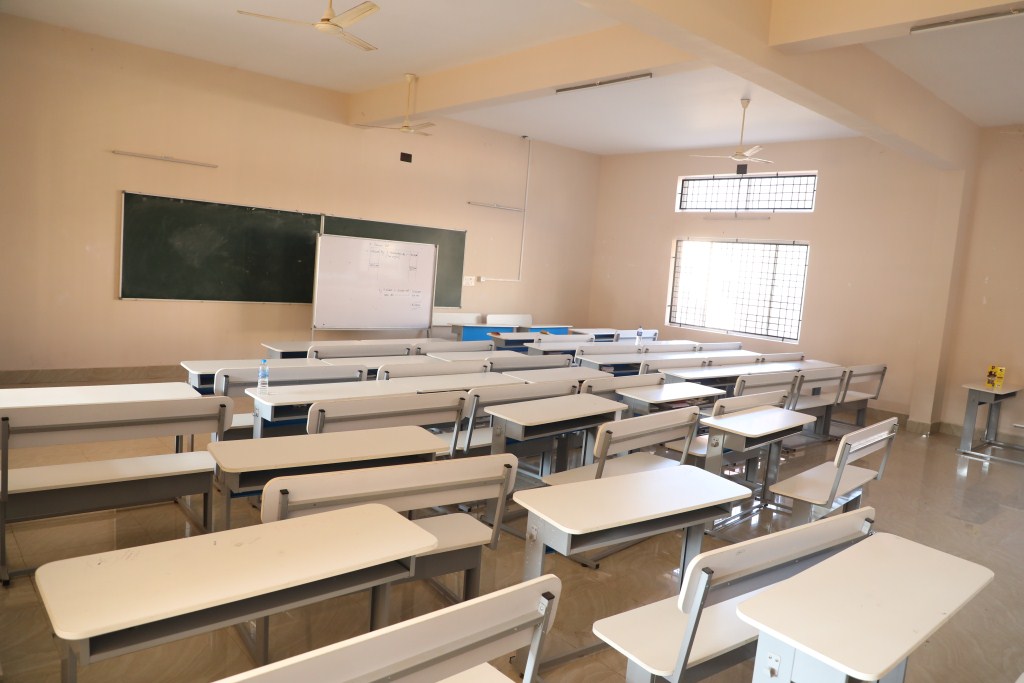 18.Lecture_Complex_Class_Room_L-6