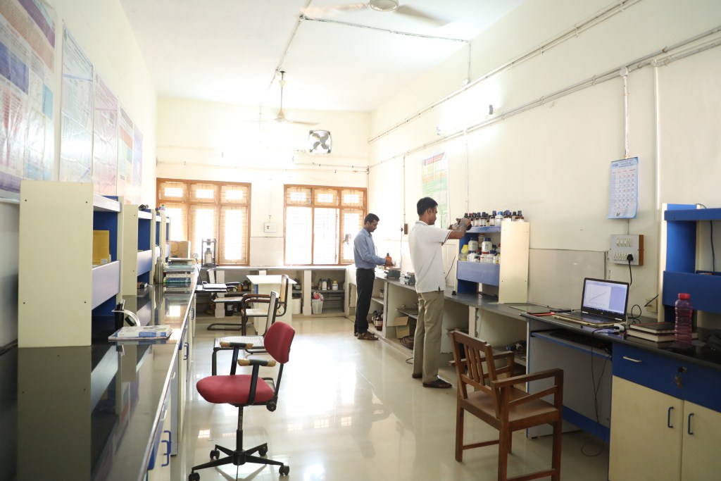 38.Physics_Research_Lab-5_F-10_
