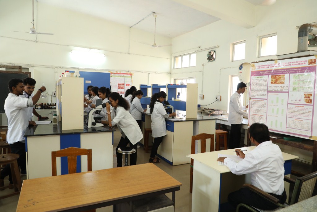 21.Biosciences_Biochemistry_Lab